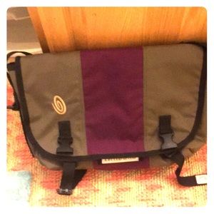 Timbuk2 small messenger bag